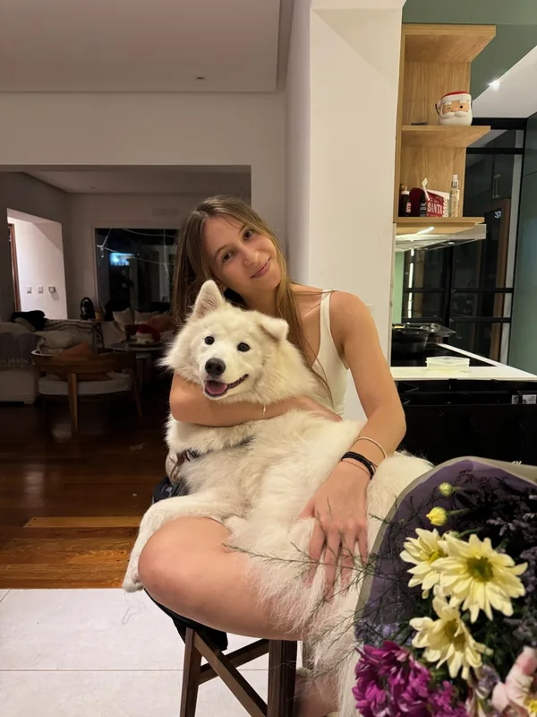 Sofi Lopez with her dog